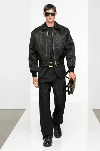 Look 26